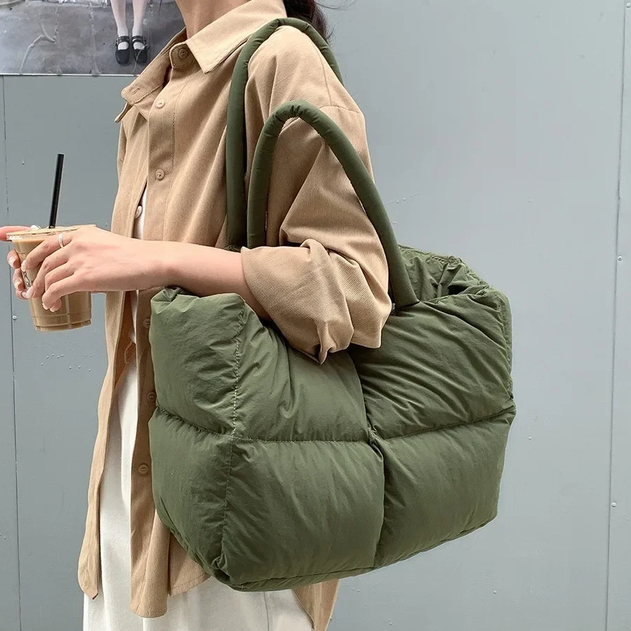 Luxury Bags Tote - กระเป๋าบุนวมคอตตอนขนาดใหญ่สำหรับผู้หญิง, กระเป๋าสะพายไหล่สำหรับผู้หญิงบุนวมกระเป๋าถือลงไปในพื้นที่หรูหรากระเป๋าดีไซน์สวยสำหรับนักช้อปแสนอบอุ่น